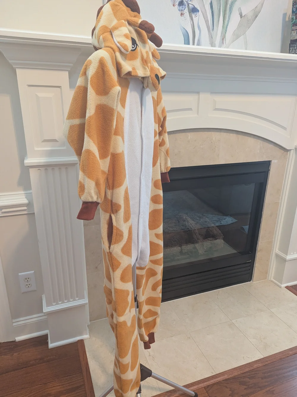 Kids Giraffe One-Piece Fleece Pajamas - Tan & Cream Size 8-10 Years.